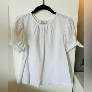 Never been worn LOFT top!